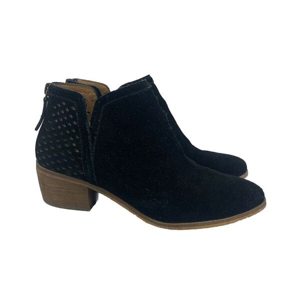 Susina Blakely Bootie Black Suede Perforated Back Zip Low Heel Ankle Womens 6 - Picture 1 of 11
